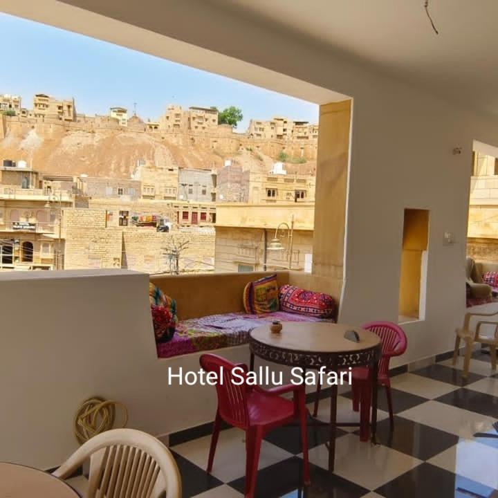 Hotel Sallu Safari 자이살메르 외부 사진