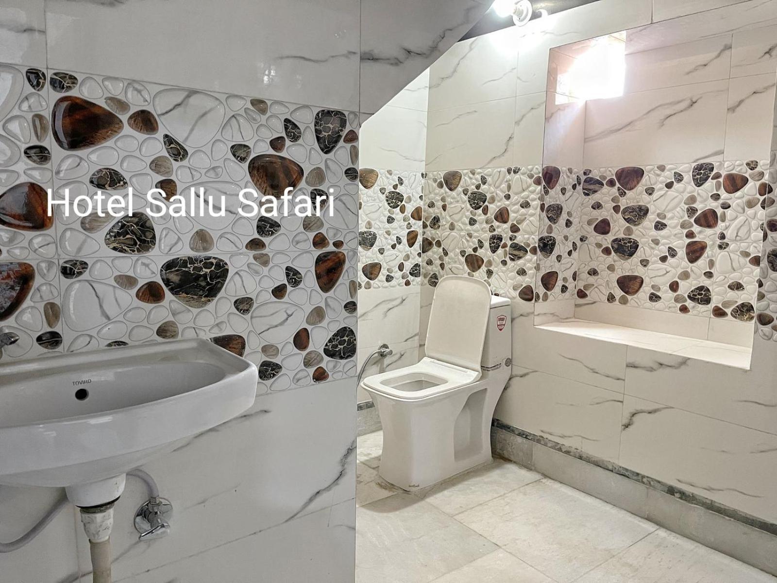 Hotel Sallu Safari 자이살메르 외부 사진